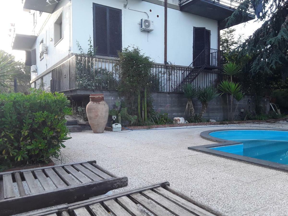 Etna Petit Relais Acomodação com café da manhã Nicolosi Exterior foto